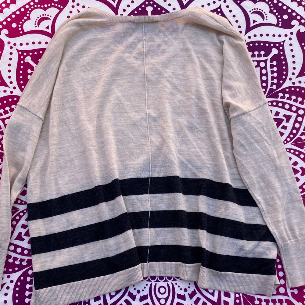 Striped Loft Top - Picture 4 of 8